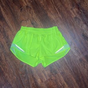 Rare lululemon hotty hots 2.5